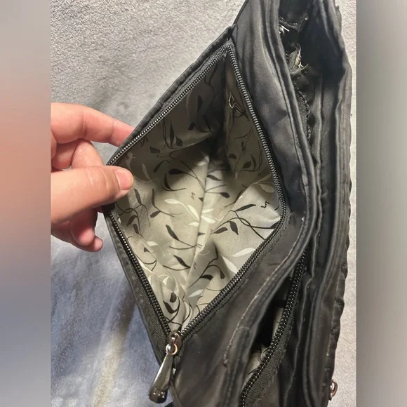 Lug Hopscotch RFID Crossbody - Picture 14 of 14